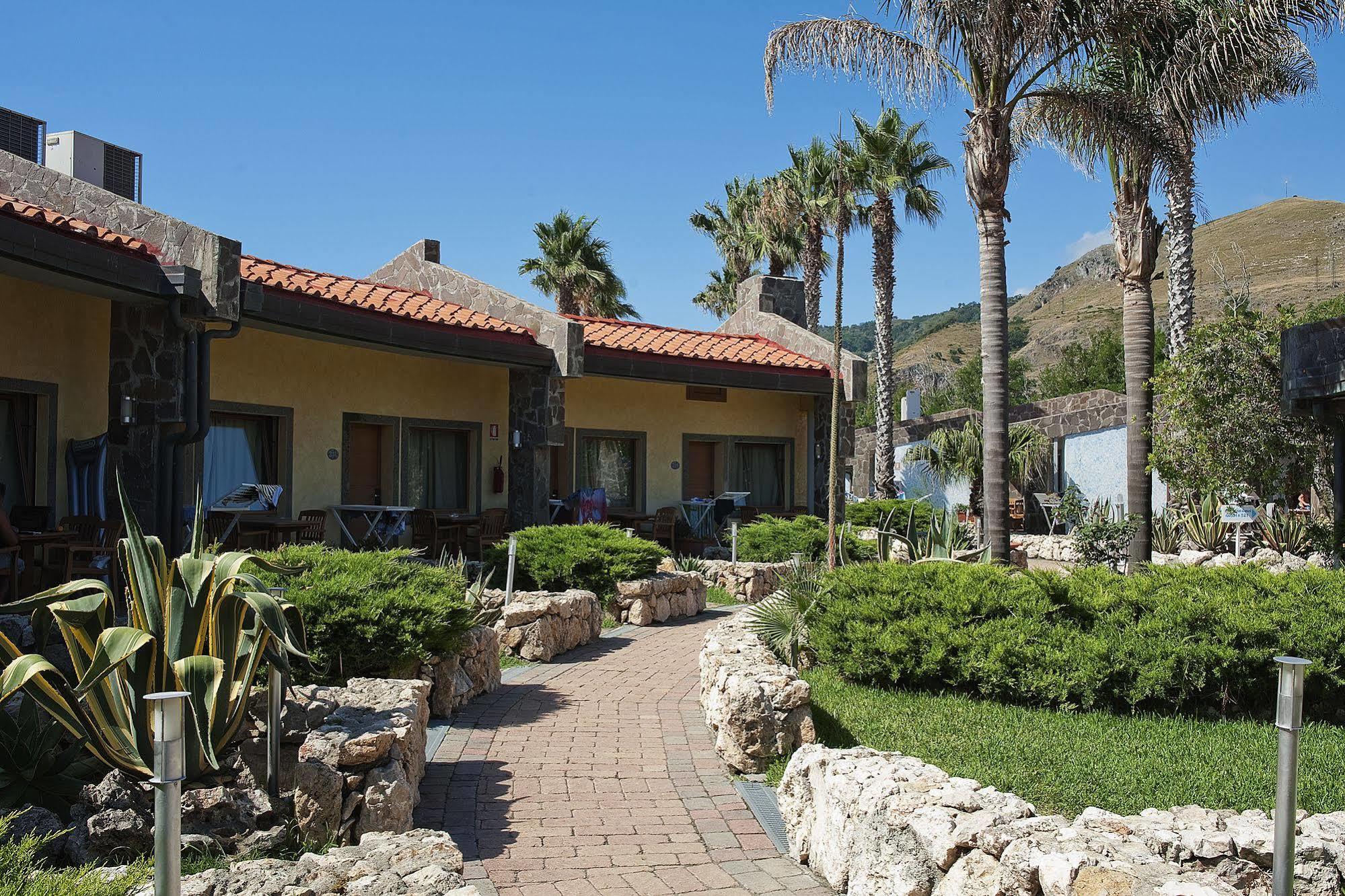Trevi Village Campora San Giovanni Exterior photo